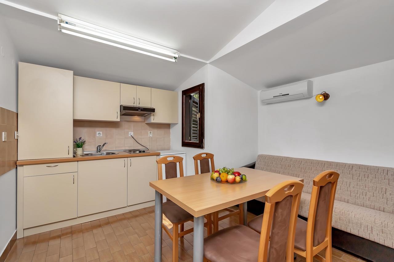 Mobile Homes&Bungalows Basko Polje Baška Voda Zewnętrze zdjęcie